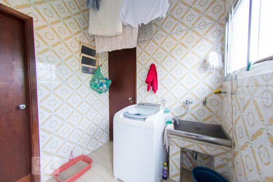 Área de Serviço de casa à venda com 3 quartos, 290m² em Vila Ida, São Paulo