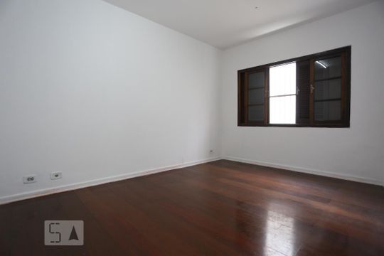 Suíte de casa para alugar com 4 quartos, 257m² em Rolinópolis, São Paulo