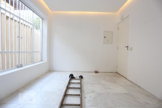 Copa de casa para alugar com 4 quartos, 257m² em Rolinópolis, São Paulo