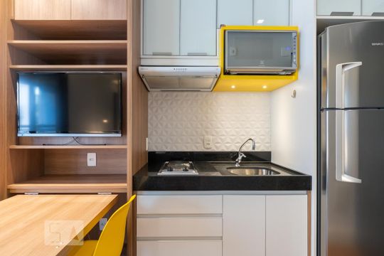 Cozinha de kitnet/studio à venda com 1 quarto, 24m² em Vila Olímpia, São Paulo