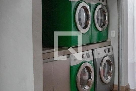Área comum - Lavanderia de kitnet/studio para alugar com 1 quarto, 35m² em Vila da Saúde, São Paulo