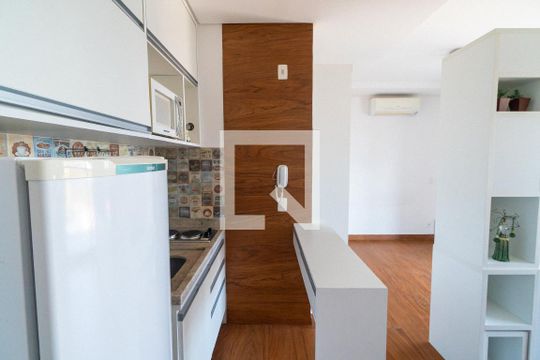 Cozinha de kitnet/studio para alugar com 1 quarto, 35m² em Vila da Saúde, São Paulo
