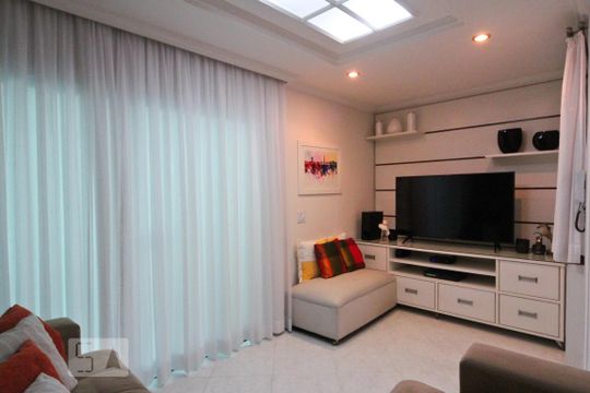 Casa para alugar com 3 quartos, 280m² em Vila Albertina, São Paulo
