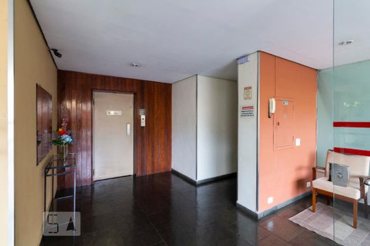 Hall social de apartamento à venda com 2 quartos, 70m² em Vila Santa Catarina, São Paulo