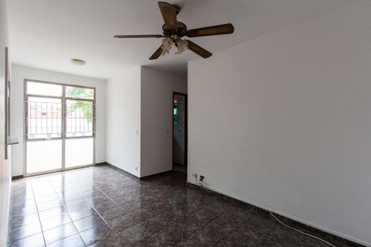 Sala de apartamento à venda com 2 quartos, 70m² em Vila Santa Catarina, São Paulo