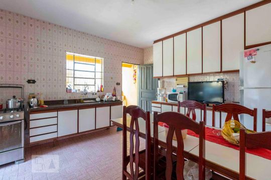 Cozinha de apartamento à venda com 3 quartos, 250m² em Vila Tolstoi, São Paulo
