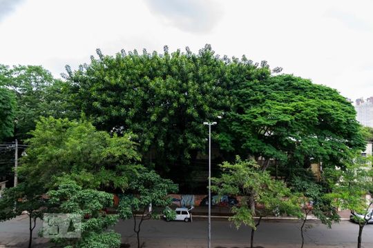 Vista de apartamento para alugar com 2 quartos, 44m² em Liberdade, São Paulo
