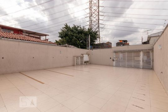 Garagem  de casa de condomínio à venda com 2 quartos, 75m² em Jardim Colorado, São Paulo