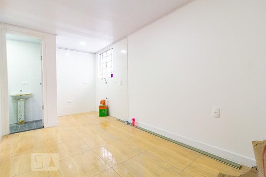 Sala/Cozinha de casa para alugar com 1 quarto, 25m² em Portão, Curitiba
