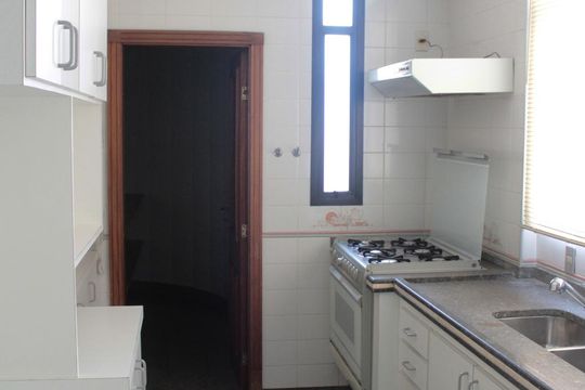 Cozinha de apartamento à venda com 4 quartos, 195m² em Centro, Jundiaí