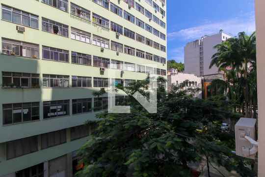 Vista da Sala de apartamento à venda com 1 quarto, 40m² em Centro, Rio de Janeiro