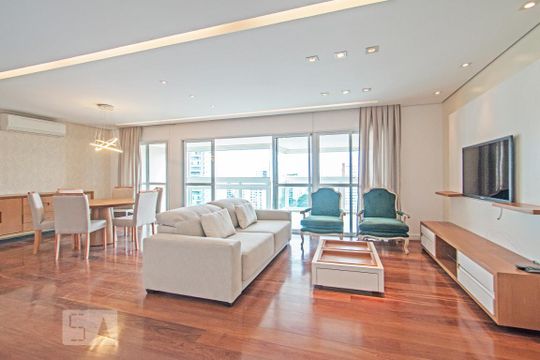Apartamento para alugar com 3 quartos, 150m² em Parque Colonial, São Paulo