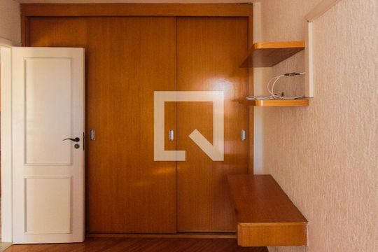 Quarto de apartamento para alugar com 4 quartos, 77m² em Vila Prudente, São Paulo
