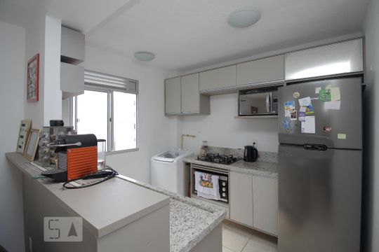 Cozinha de apartamento para alugar com 2 quartos, 47m² em São José, Canoas