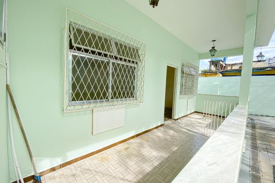 Varanda de casa para alugar com 2 quartos, 70m² em Irajá, Rio de Janeiro