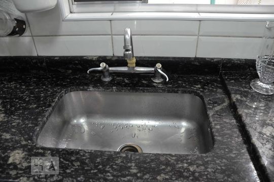 Pia de casa à venda com 3 quartos, 140m² em Jardim Jaçanã, São Paulo