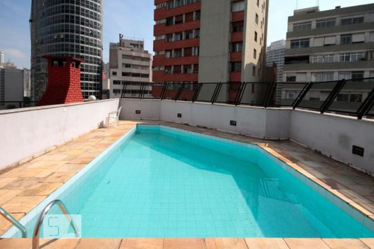 Piscina de apartamento para alugar com 1 quarto, 30m² em Centro, São Paulo