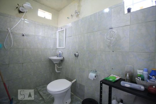 Banheiro de casa para alugar com 1 quarto, 400m² em Vila Nair, São Paulo