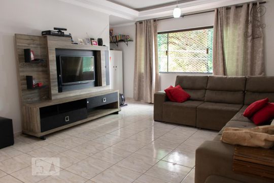 Casa à venda com 3 quartos, 240m² em Imirim, São Paulo