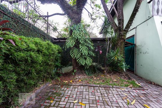 Garagem de casa à venda com 6 quartos, 466m² em Butantã, São Paulo