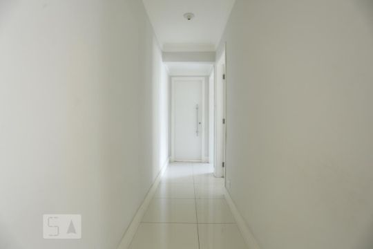 Corredor de apartamento à venda com 3 quartos, 100m² em Bela Vista, São Paulo