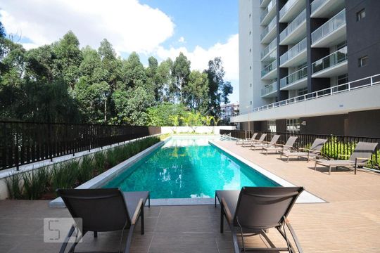 Piscina de kitnet/studio à venda com 1 quarto, 48m² em Real Parque, São Paulo