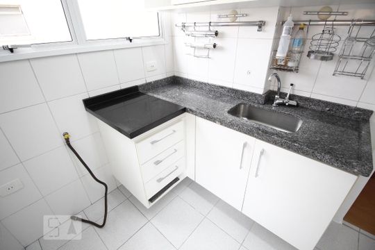 Cozinha de apartamento à venda com 1 quarto, 50m² em Vila Mascote, São Paulo