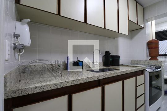 Cozinha de apartamento à venda com 3 quartos, 77m² em Lapa, São Paulo