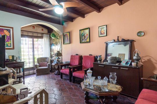 Sala de casa à venda com 3 quartos, 110m² em Chácara das Pedras, Porto Alegre