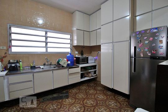 Cozinha de casa à venda com 4 quartos, 445m² em Paraisópolis, São Paulo