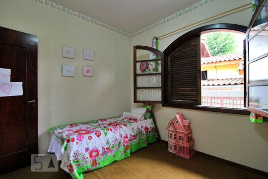 Quarto 3 de casa à venda com 4 quartos, 445m² em Paraisópolis, São Paulo