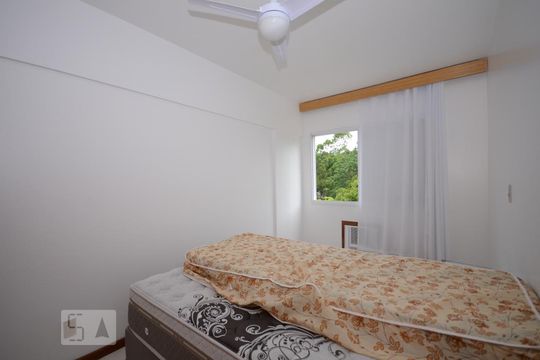 Quarto de apartamento para alugar com 1 quarto, 56m² em Cachoeira do Bom Jesus, Florianópolis