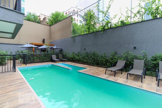 Piscina de kitnet/studio à venda com 1 quarto, 33m² em Sé, São Paulo