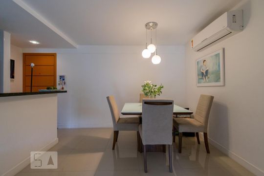 Sala de apartamento à venda com 3 quartos, 92m² em Freguesia de Jacarepaguá, Rio de Janeiro