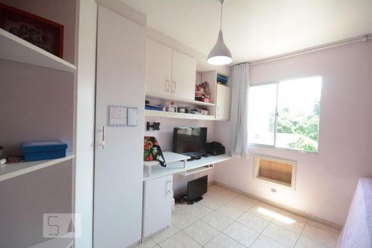 Quarto 1 de apartamento para alugar com 3 quartos, 62m² em Pechincha, Rio de Janeiro