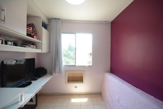 Quarto 1 de apartamento para alugar com 3 quartos, 62m² em Pechincha, Rio de Janeiro