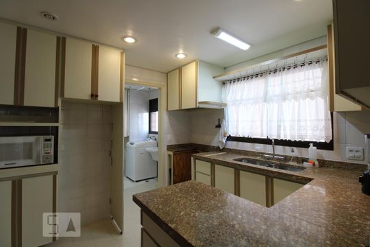Cozinha de apartamento à venda com 3 quartos, 128m² em Brooklin Paulista, São Paulo
