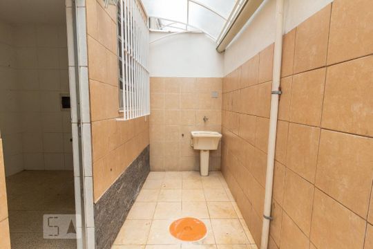Detalhe da area de serviço de casa para alugar com 2 quartos, 64m² em Piedade, Rio de Janeiro
