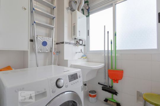 Área de Serviço de apartamento para alugar com 2 quartos, 60m² em Consolação, São Paulo