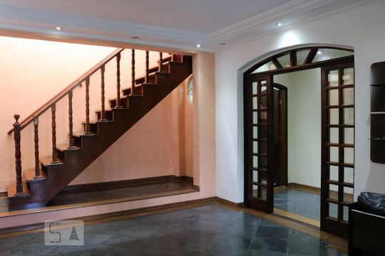 Casa à venda com 3 quartos, 670m² em Parque Fongaro, São Paulo