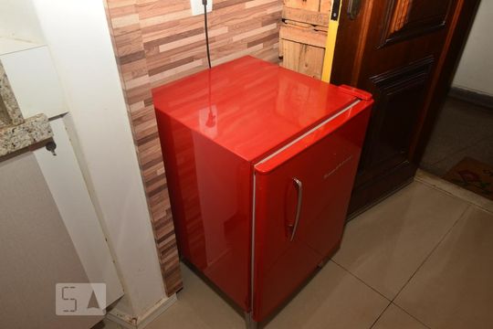 Cozinha de kitnet/studio para alugar com 1 quarto, 25m² em Centro, Rio de Janeiro