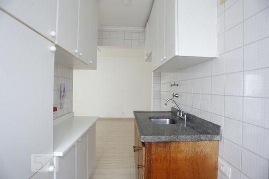 Cozinha de apartamento à venda com 1 quarto, 37m² em Bela Vista, São Paulo