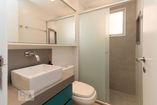 Banheiro de apartamento à venda com 1 quarto, 50m² em Pinheiros, São Paulo