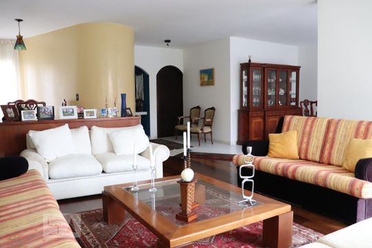 Casa à venda com 3 quartos, 420m² em Paraíso, Santo André