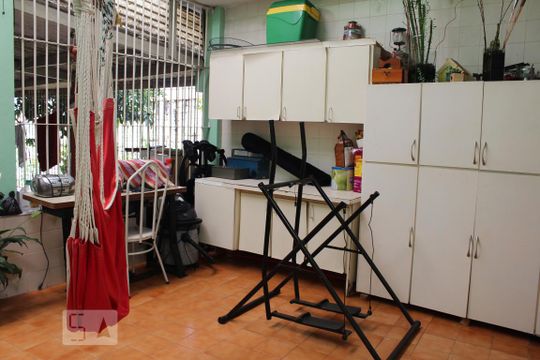 área de serviço de casa à venda com 3 quartos, 500m² em Parque Boturussu, São Paulo
