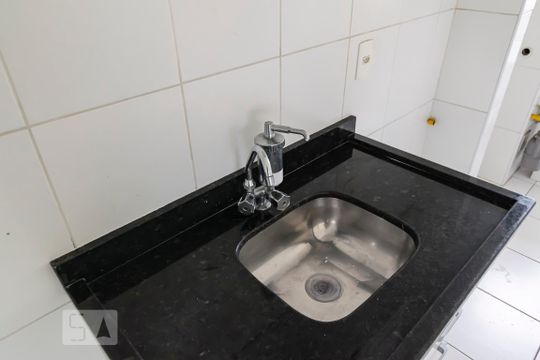 Cozinha de apartamento à venda com 3 quartos, 63m² em Jardim Santa Emília, São Paulo