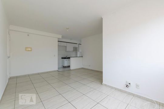 Sala de apartamento à venda com 3 quartos, 63m² em Jardim Santa Emília, São Paulo