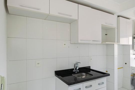 Cozinha de apartamento à venda com 3 quartos, 63m² em Jardim Santa Emília, São Paulo