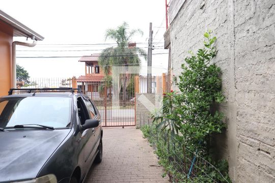 Garagem  de casa à venda com 3 quartos, 50m² em Jardim America, São Leopoldo