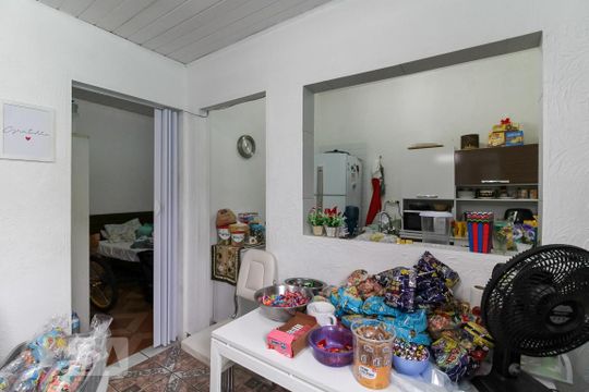 Edícula - Sala de casa à venda com 4 quartos, 230m² em Vila Santo Estefano, São Paulo